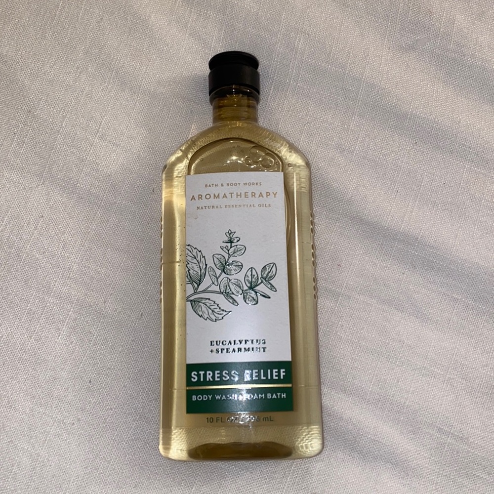 Bath & body body wash and bath foam